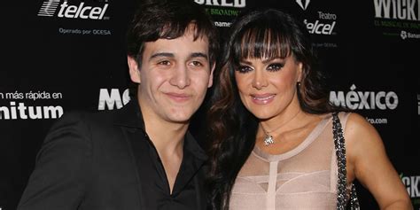 Mexican actor Julián Figueroa, son of Maribel Guardia and Joan ...